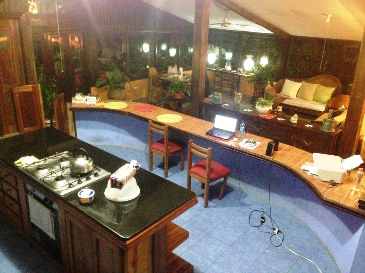 El Risco Hostel: Bed And Breakfast Alto Boquete Bagian luar foto