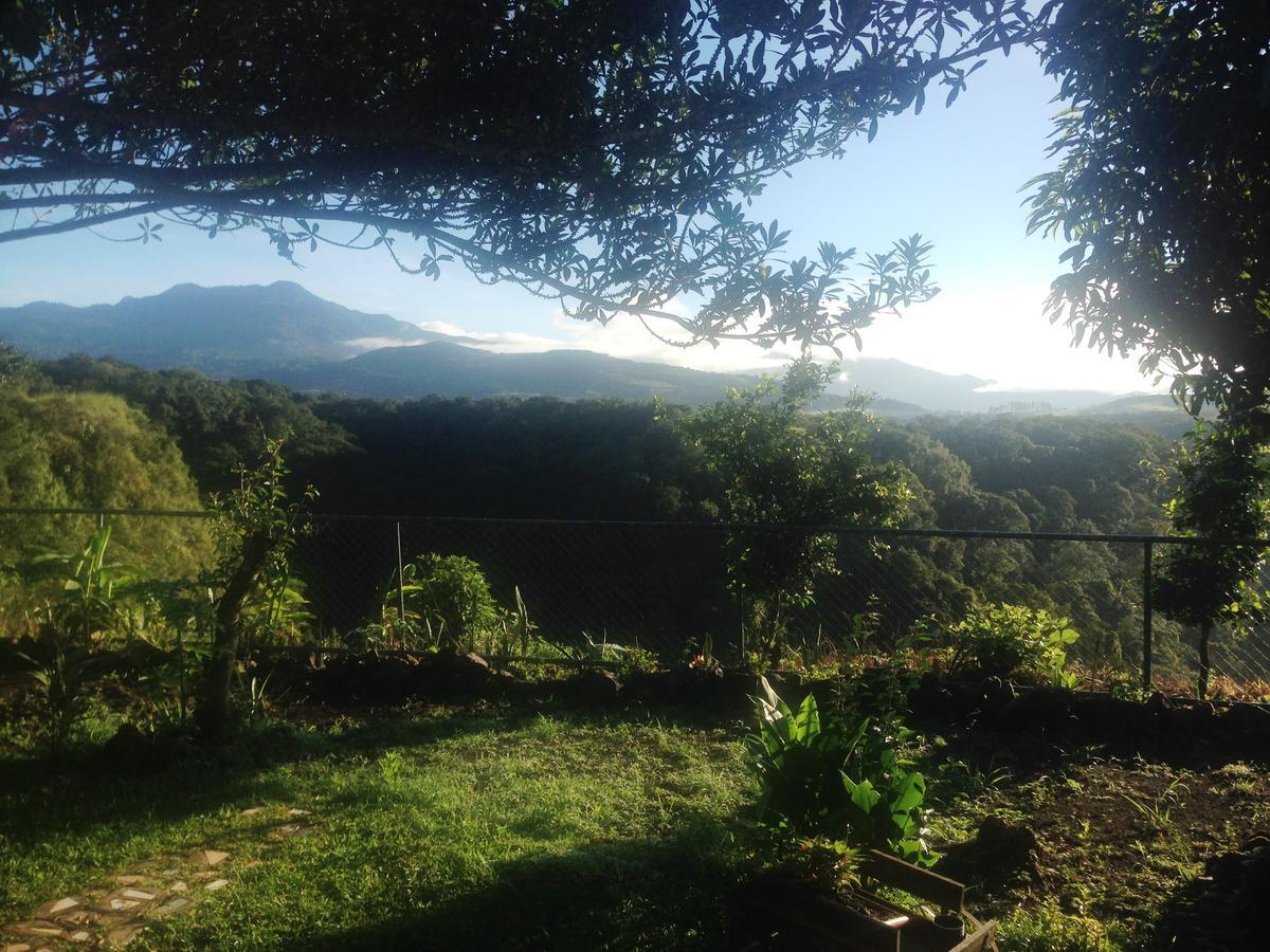 El Risco Hostel: Bed And Breakfast Alto Boquete Bagian luar foto