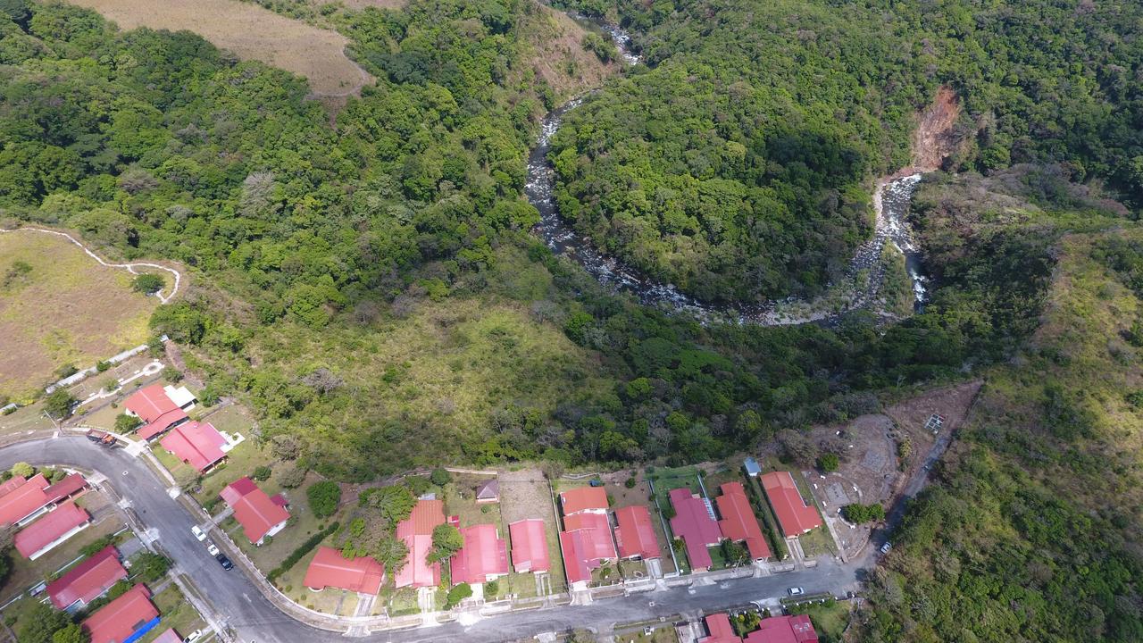El Risco Hostel: Bed And Breakfast Alto Boquete Bagian luar foto